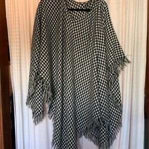 EUC Cashmere Poncho